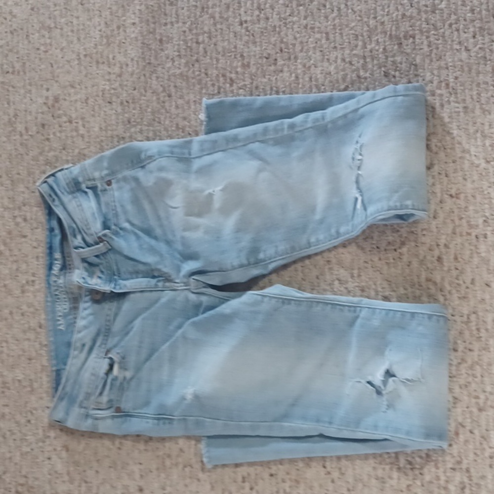 1 pr American eagle outfitter jeans and 1 pr hollister jeans